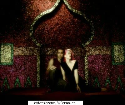 Gwen Stefani - No Doubt - videography...fm.ro - No Doubt - Simple Kind Of Life.avi - VIDEOCLIPS FREE DOWNLOAD