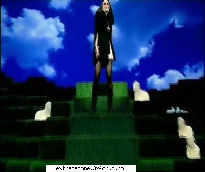 Gwen Stefani - No Doubt - videography...fm.ro - Gwen Stefani - Wind It Up.avi - VIDEOCLIPS FREE DOWNLOAD